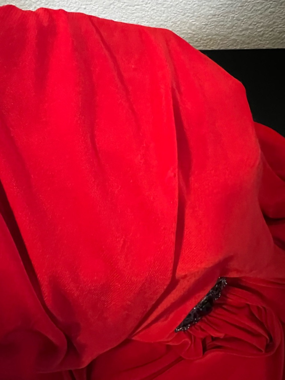 Signature Red Draped Midi Dress with Decorative Brooch - Picture 5 of 5